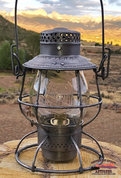 1913 UPRR - Union Pacific Railroad CC Overland Route Cnx Corning Globe A&W Lantern - RAILROADIANA