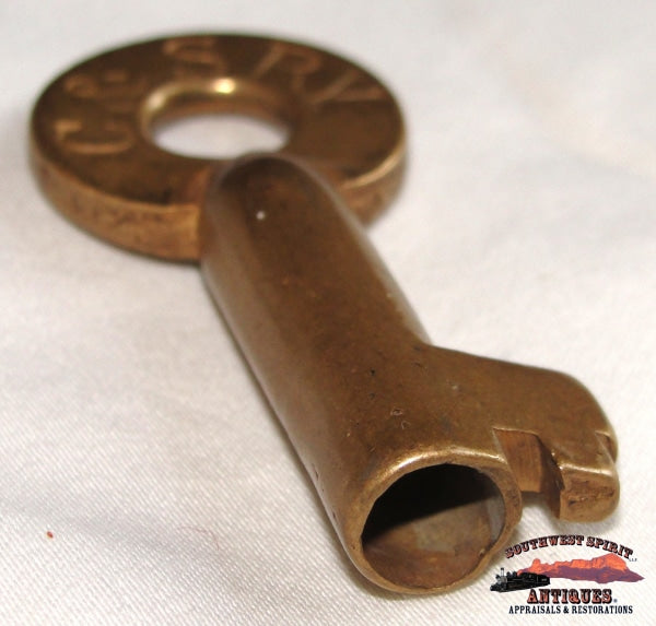 C&Sry - Colorado & Southern Railway Brass Switch Key W/Large Serif Letters Railroadiana