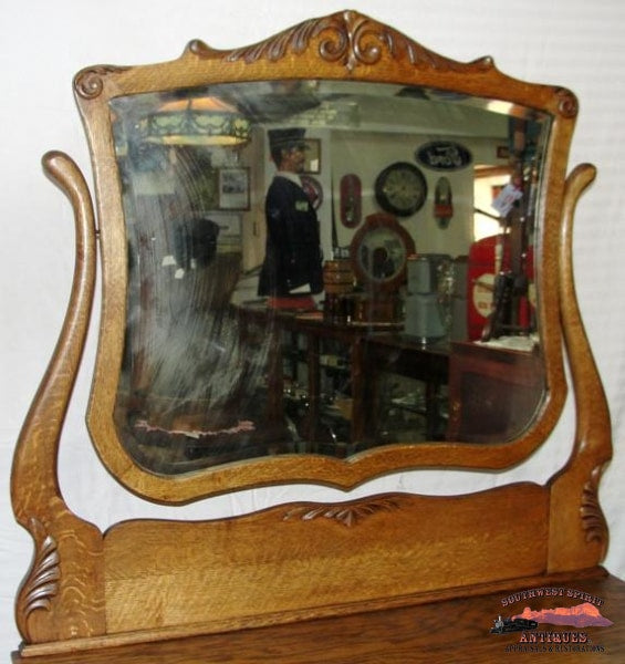 1890-1900 Oak Dresser W/ Serpentine Front Furniture