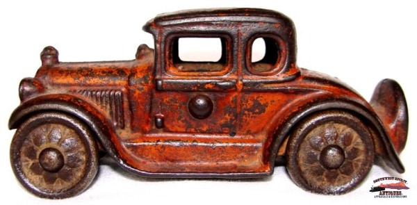 1930S Cast Iron Toy 2 Door Sedan Collectibles-Toys-Games