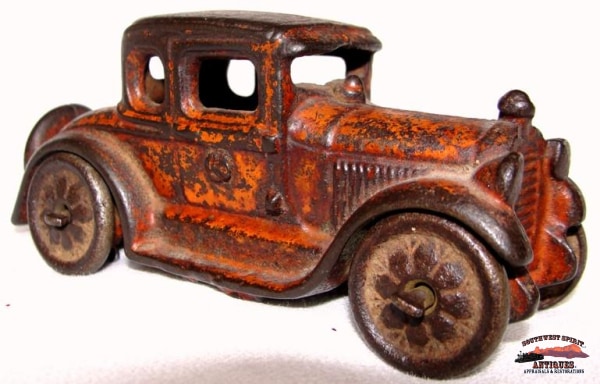 1930S Cast Iron Toy 2 Door Sedan Collectibles-Toys-Games