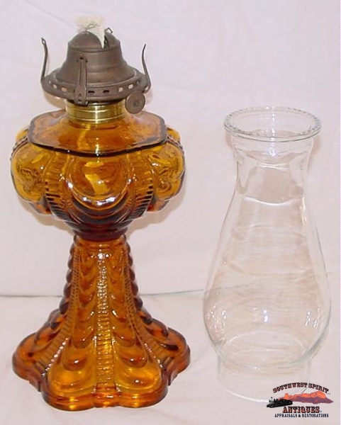 Amber Coolidge Pattern 1970S Kerosene Lamp General Store & Lighting